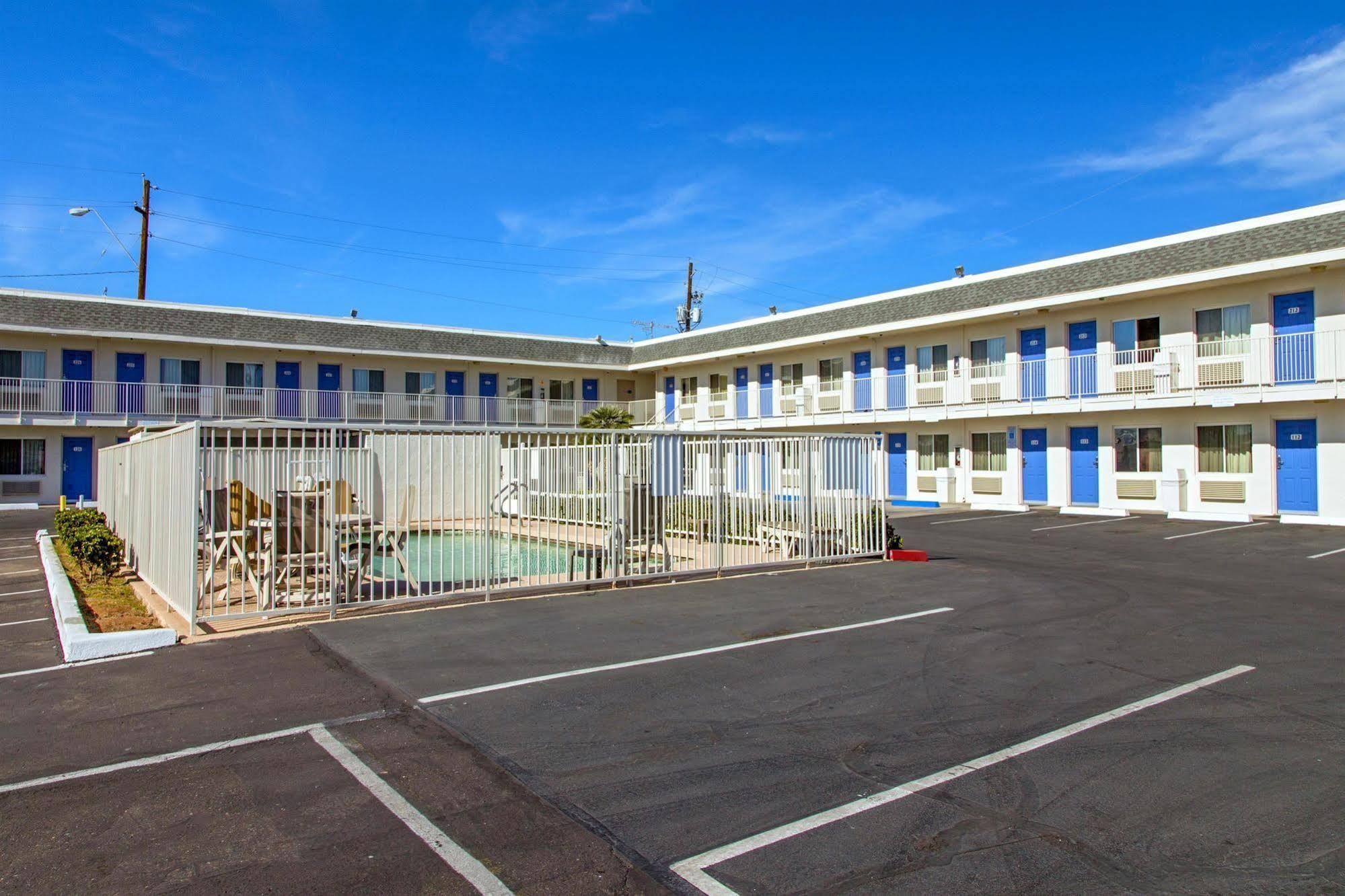Motel 6-Phoenix, Az - Airport - 24Th Street Екстер'єр фото